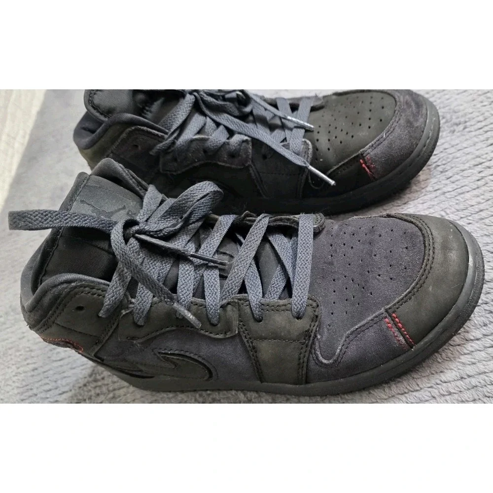 2023 Nike Air Jordan Retro‎ 1 Mid SE Craft FQ7742-001 Youth Sz 7Y Black Opposite